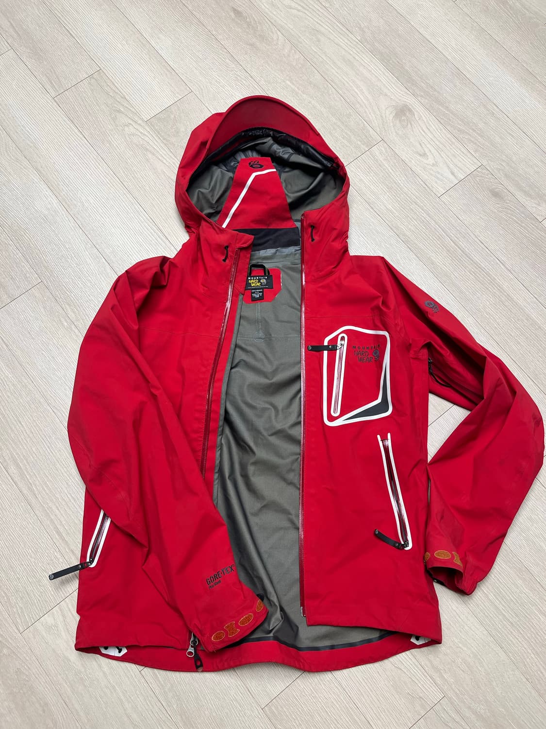 마운틴하드웨어 고어텍스  상품이미지1