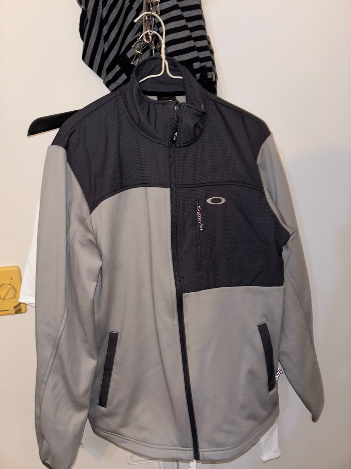 오클리 후리스 상품이미지1