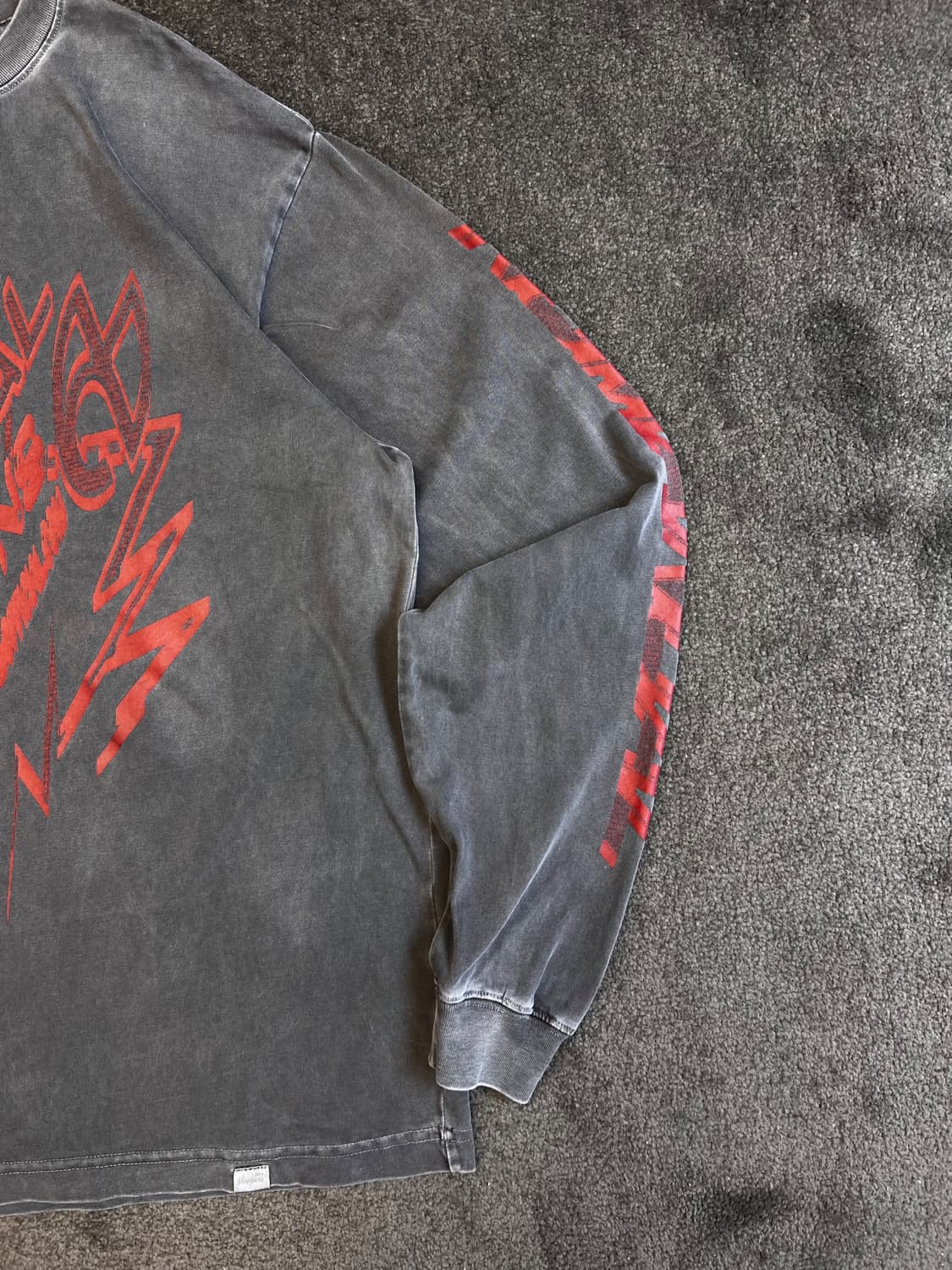 노매뉴얼 그래픽 롱슬리브 상품이미지3