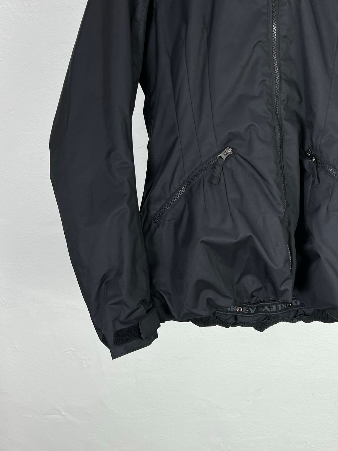 오클리 블랙 로고 퍼 트리밍 폴리에스터 레귤러 자켓 상품이미지4