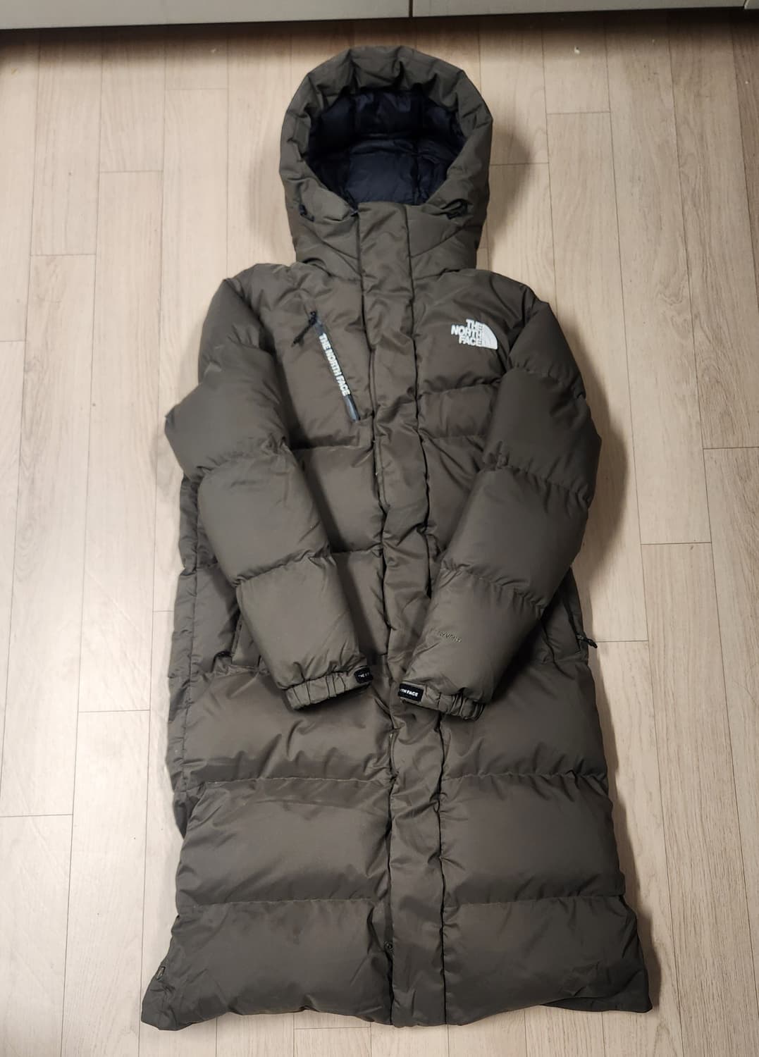 노스페이스 구스롱패딩 카키색 M  (95-100) 상품이미지1