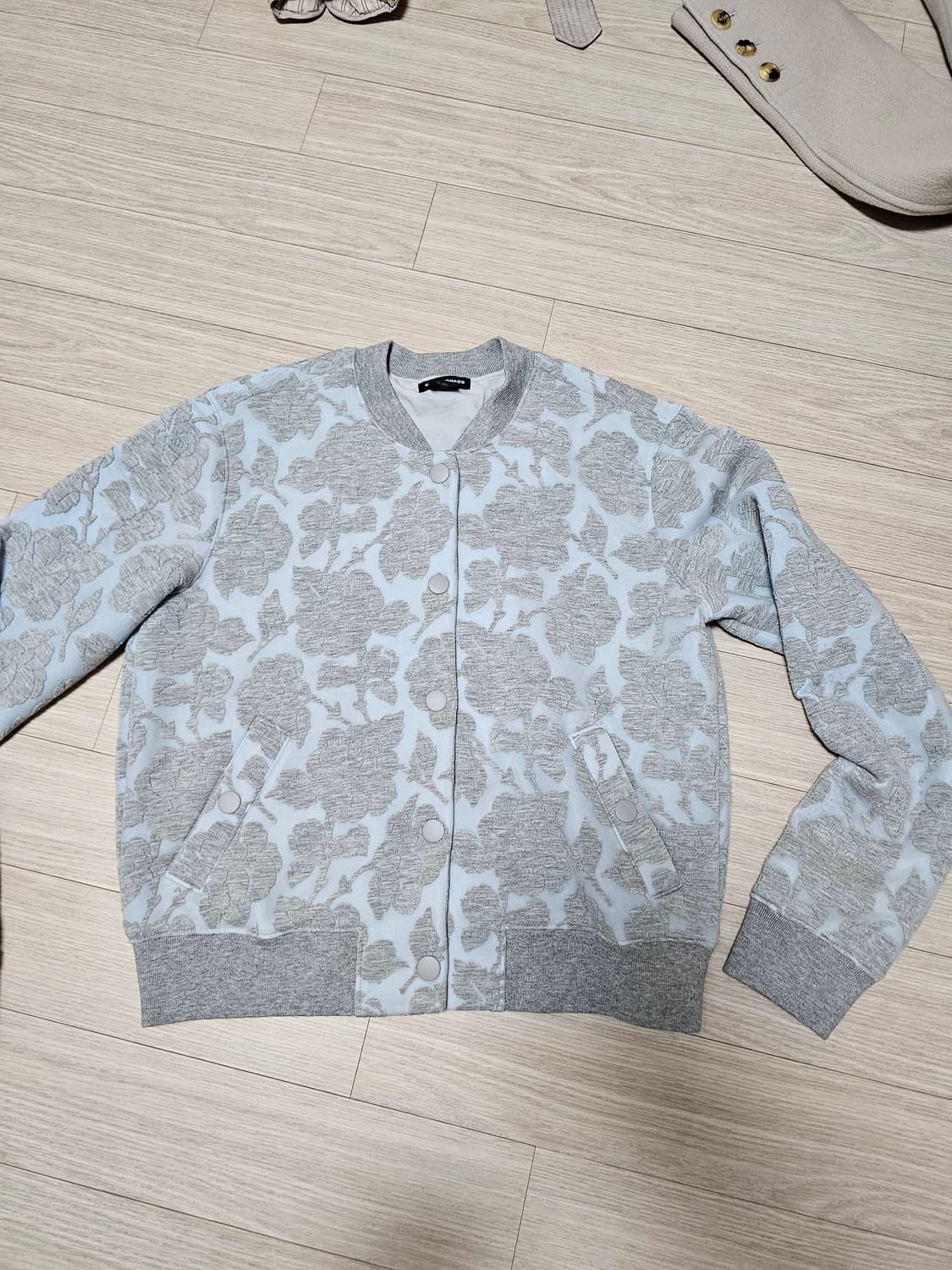 클럽모나코 시스루 플라워패턴 점퍼 상품이미지1