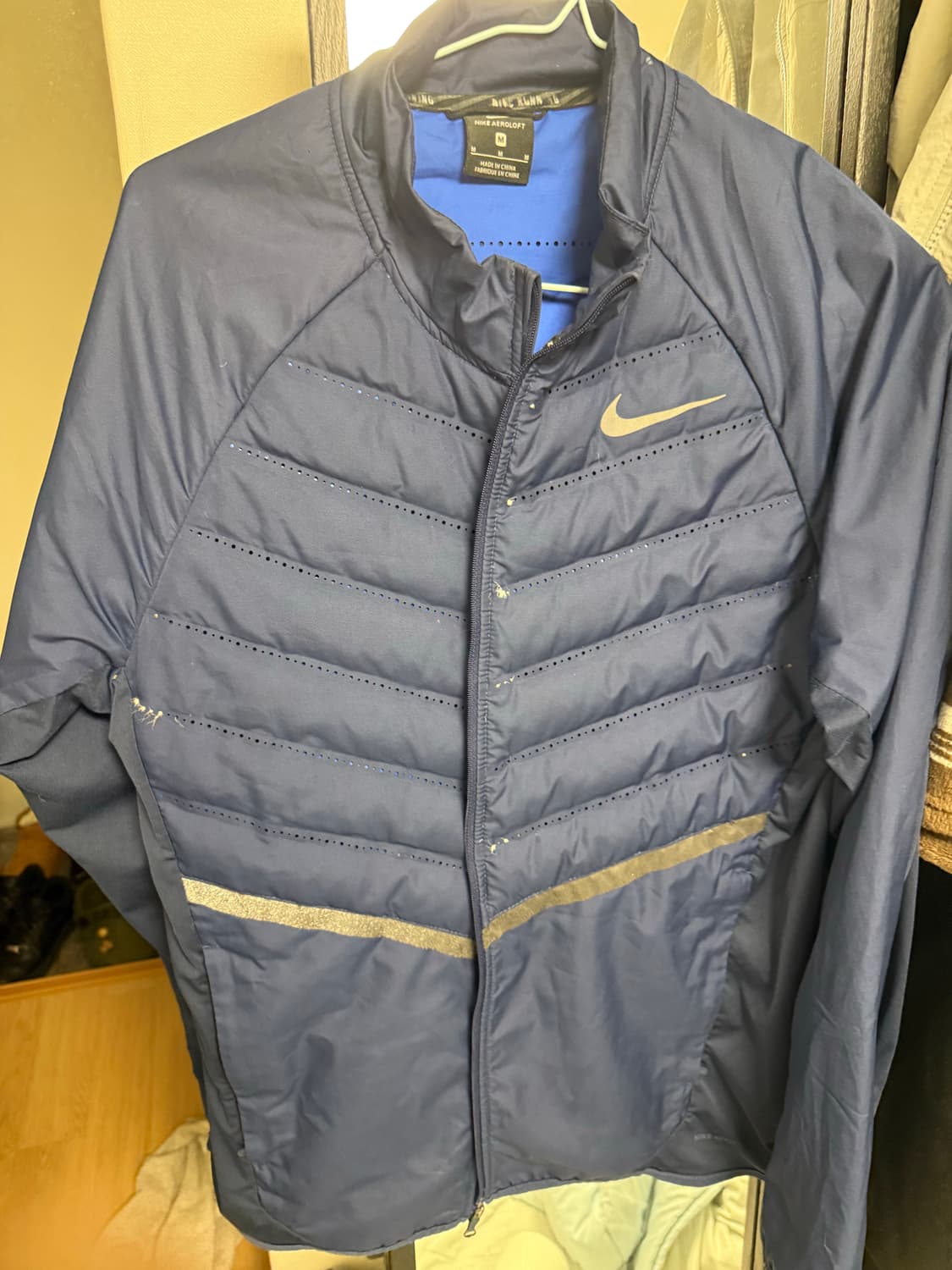 나이키 에어로로프트 M 상품이미지1