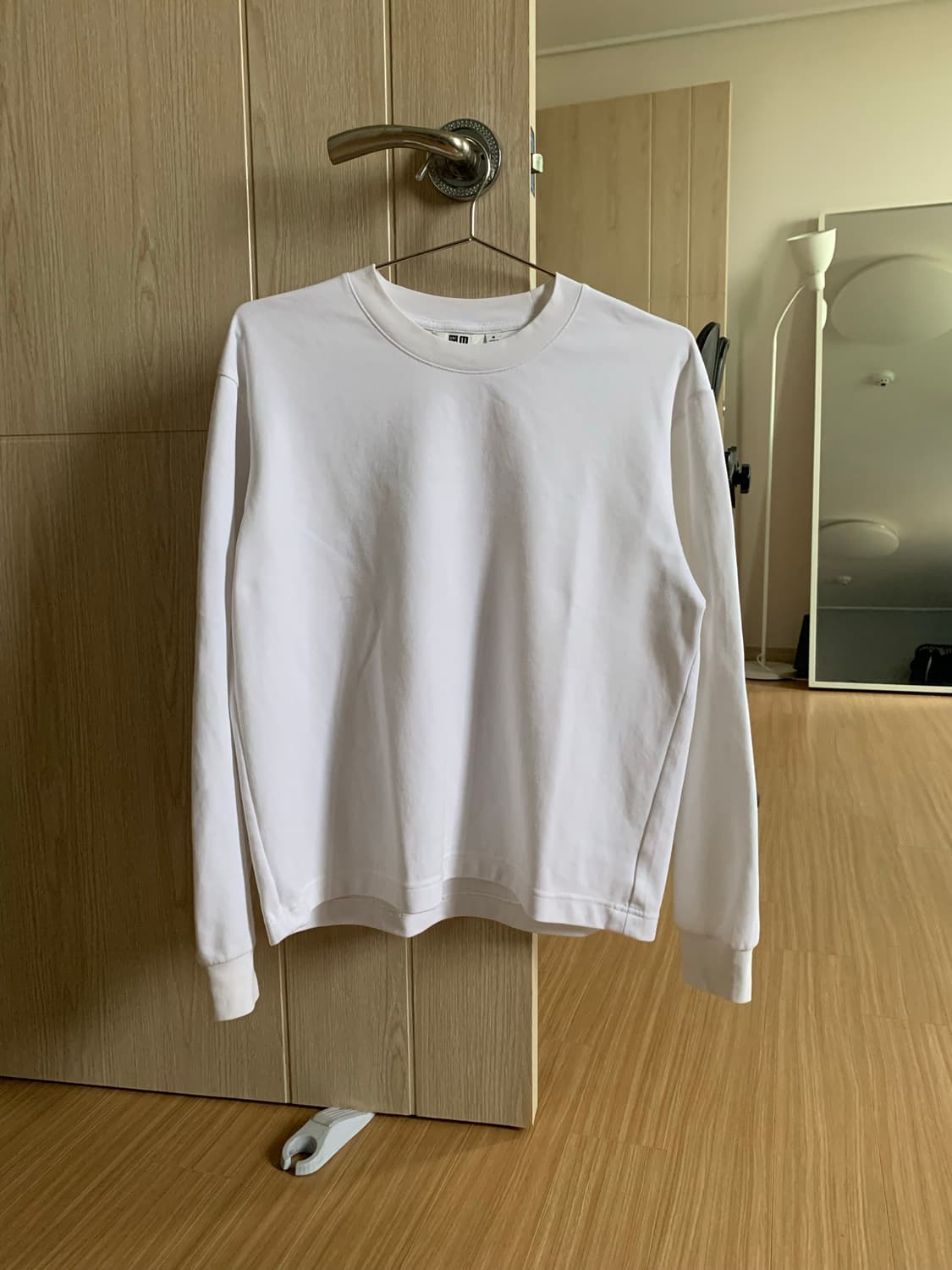 유니클로 긴팔티 상품이미지1