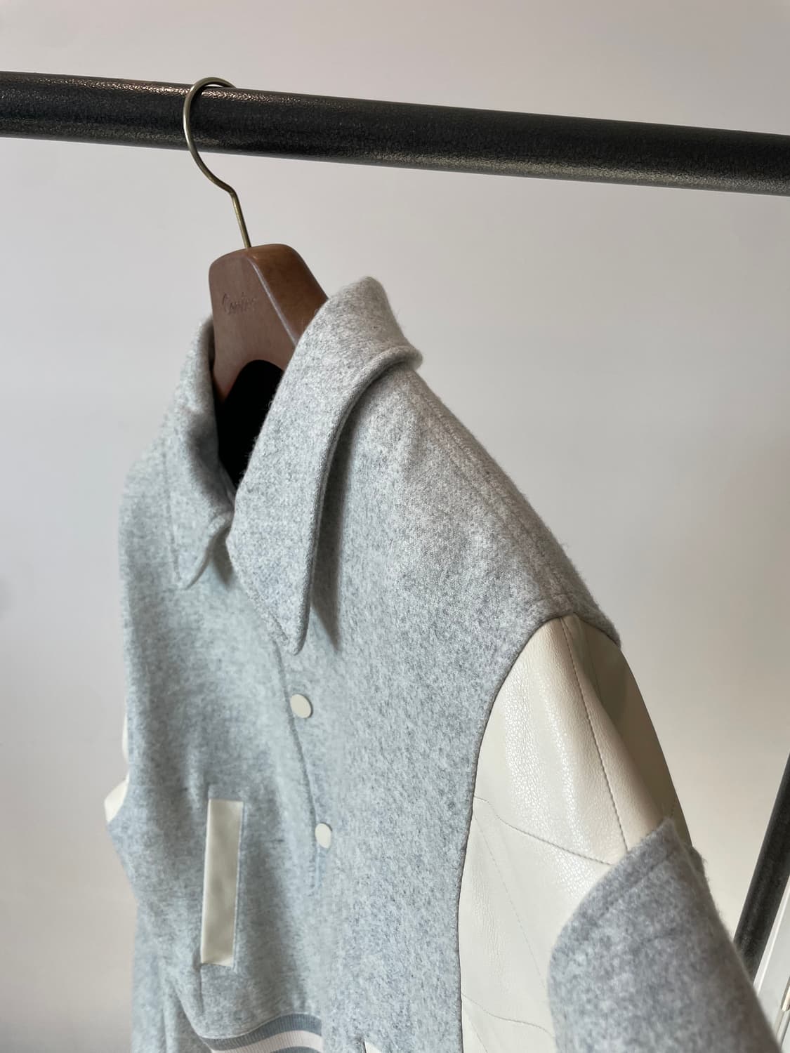 (M) 벌스데이수트 그레이 바시티 자켓 상품이미지2