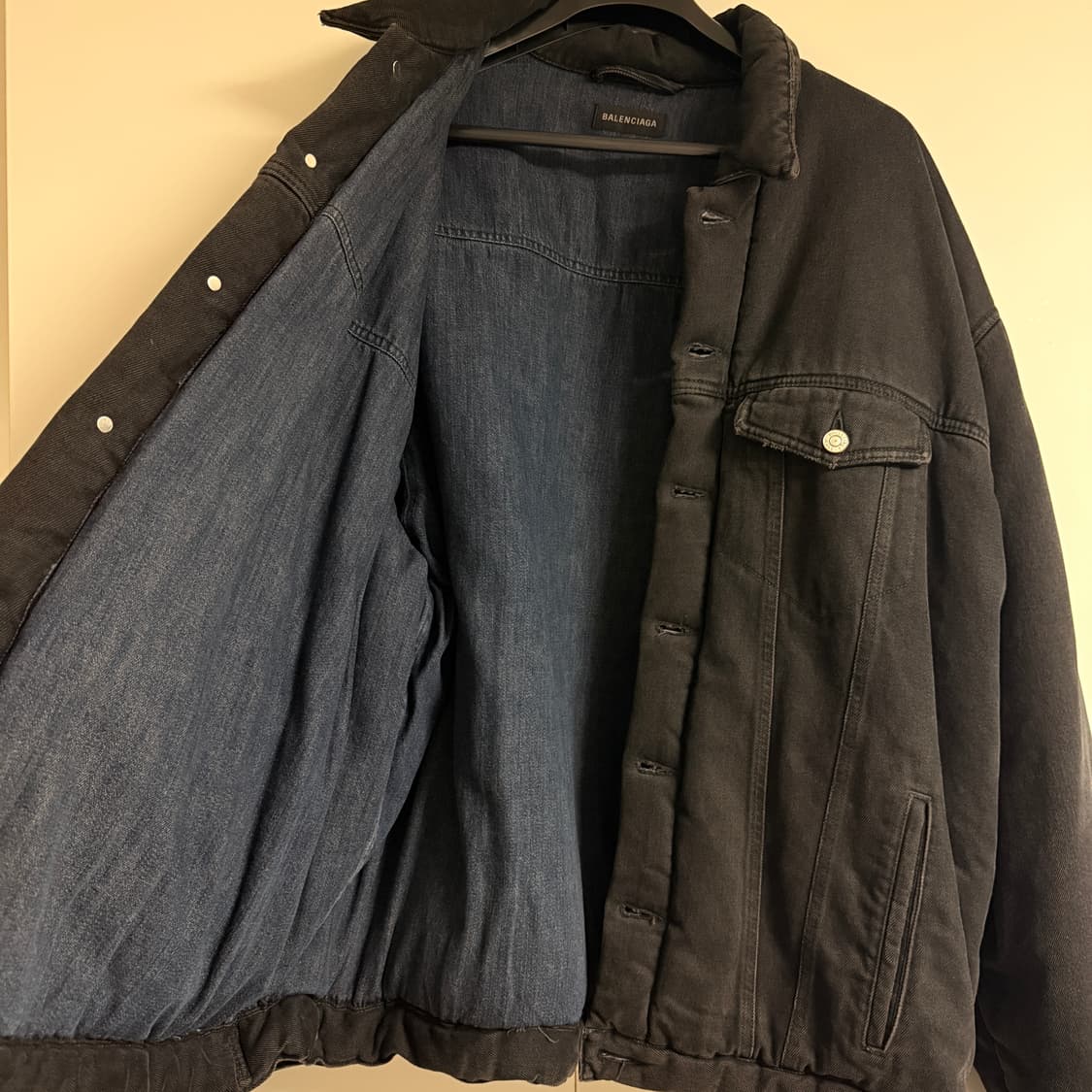 BALENCIAGA 발렌시아가 패디드 흑청 데님 자켓 상품이미지3