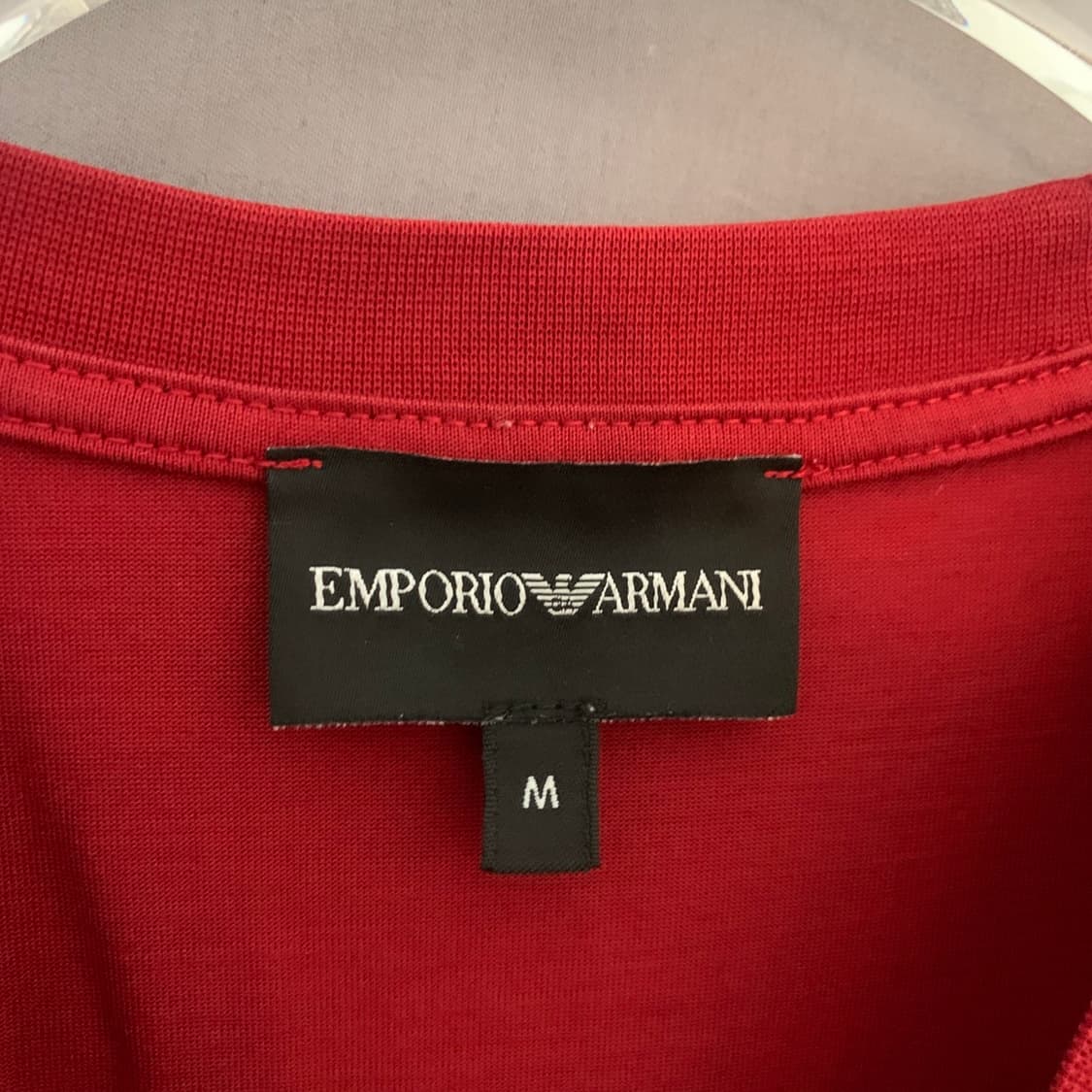 M 엠포리오 아르마니 로고 패치 레드 반팔티 상품이미지4