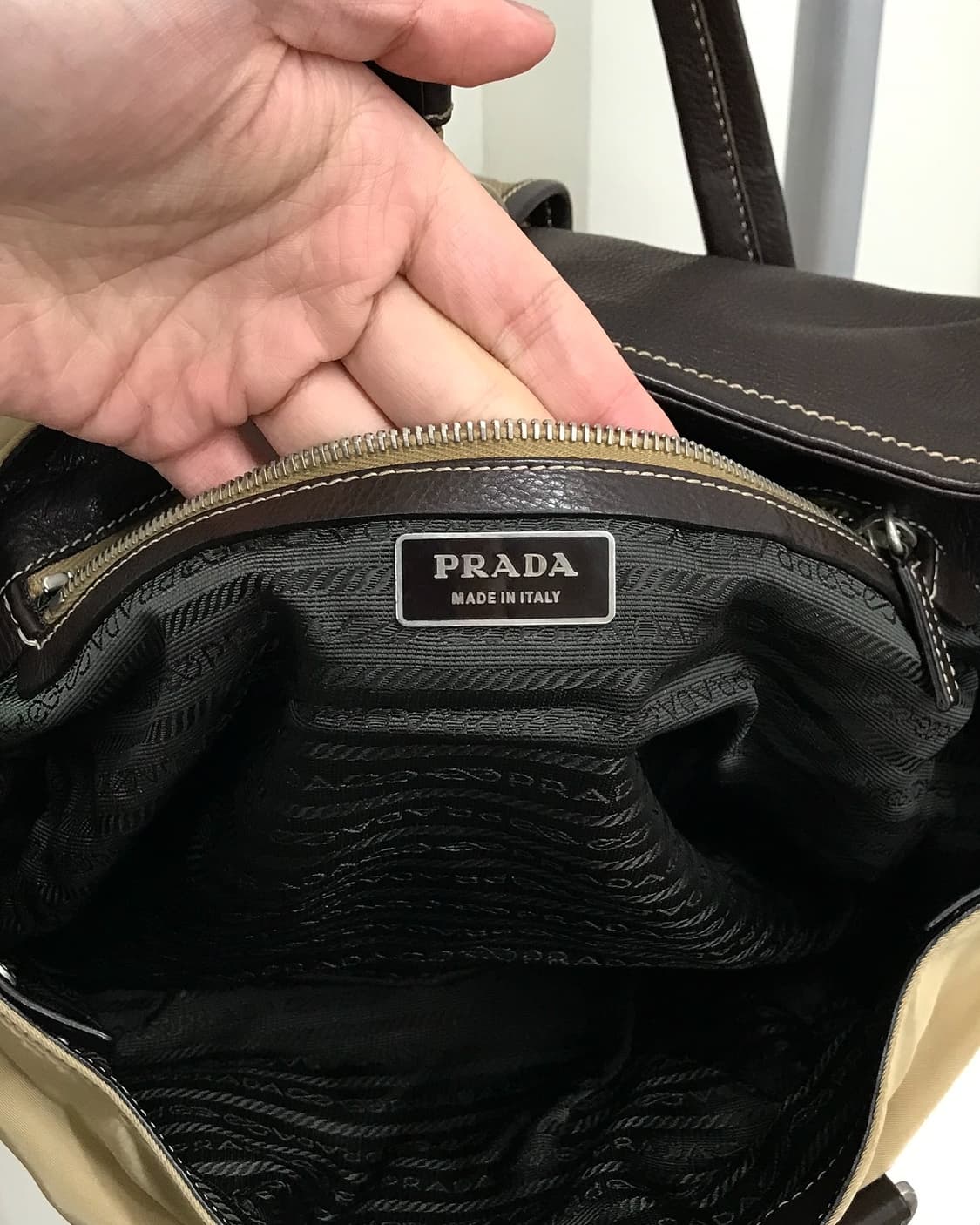 프라다 포코노 버클 숄더백 가방 상품이미지7