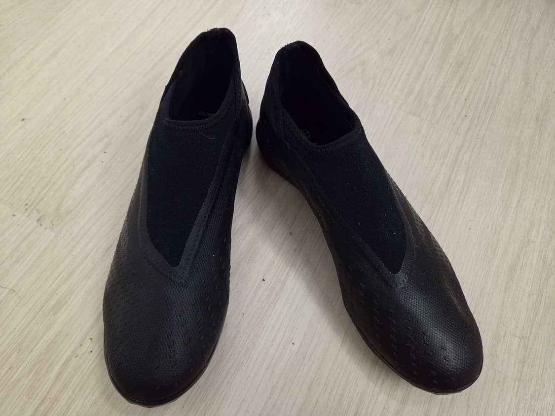 아디다스 프레데터 풋살화 올블랙 275 상품이미지1