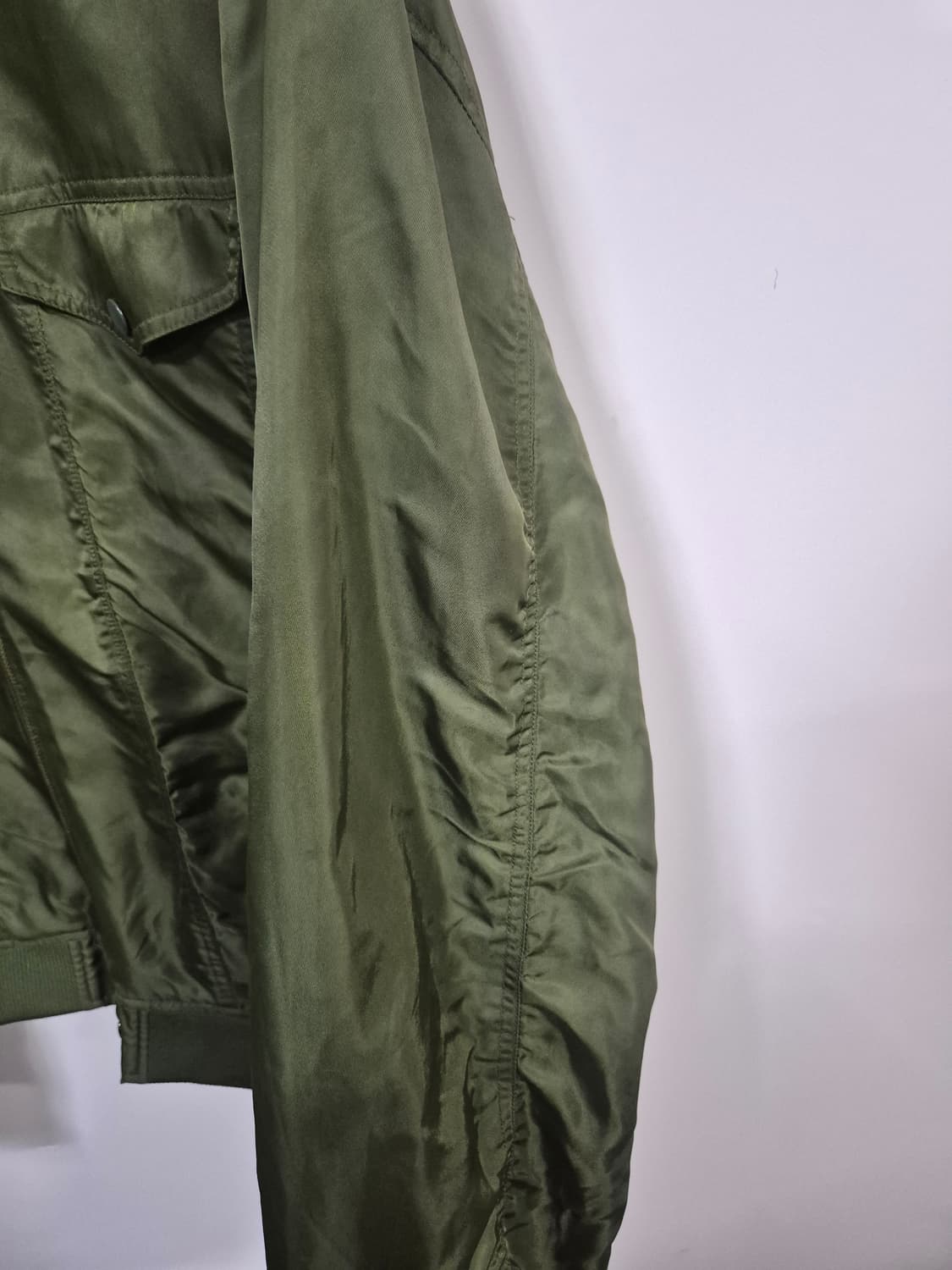 비슬로우 자켓카키색 봄버 자켓 상품이미지5