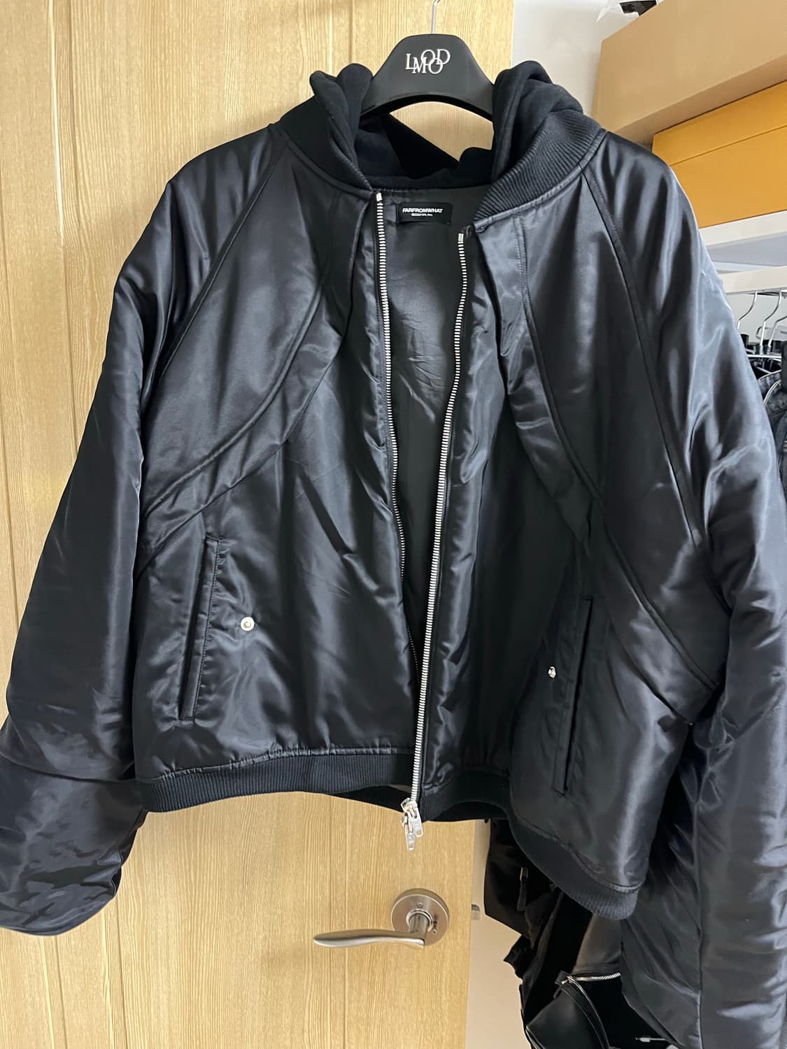 [2] 파프롬왓 오버사이즈 후드 봄버 블랙 상품이미지2