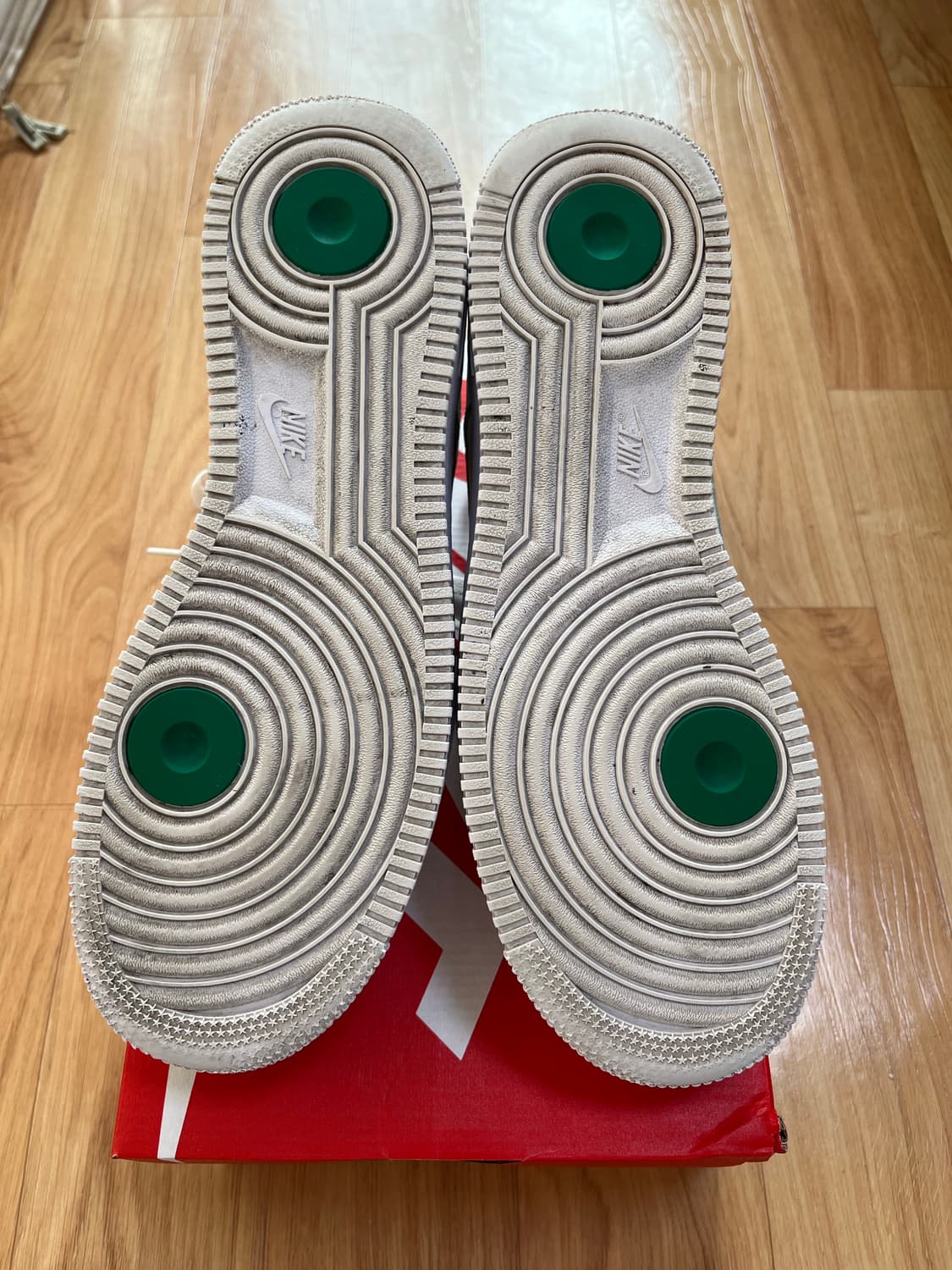 나이키 에어포스1 40주년 세일 말라카이트 270 / 상태좋아요 상품이미지6