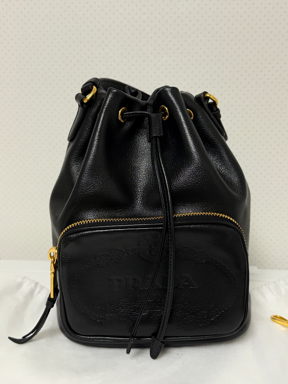 프라다 가죽 버킷 백 상품이미지2