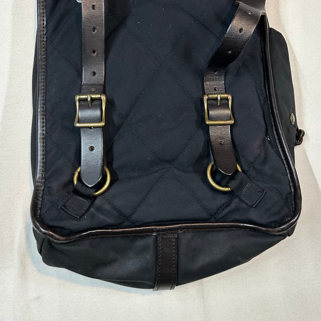필슨(Filson) 70017 틴 크로스 가죽 스트랩 백팩 상품이미지7