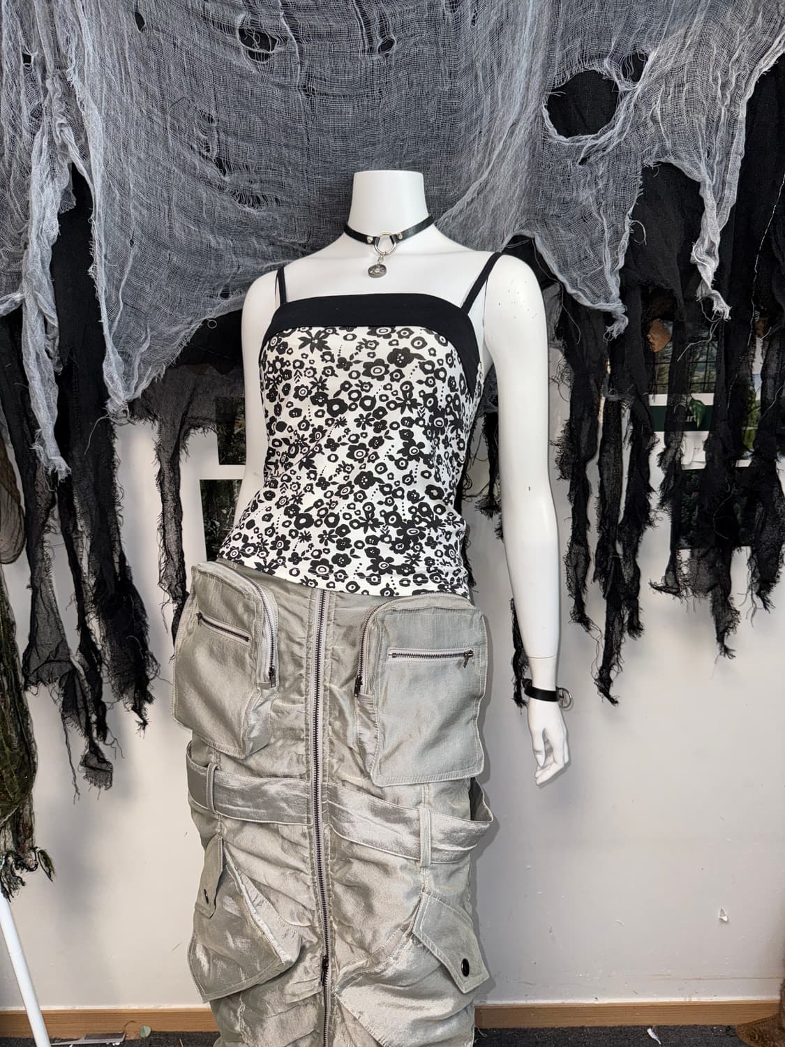 Black & white floral cotton sleeveless 상품이미지1