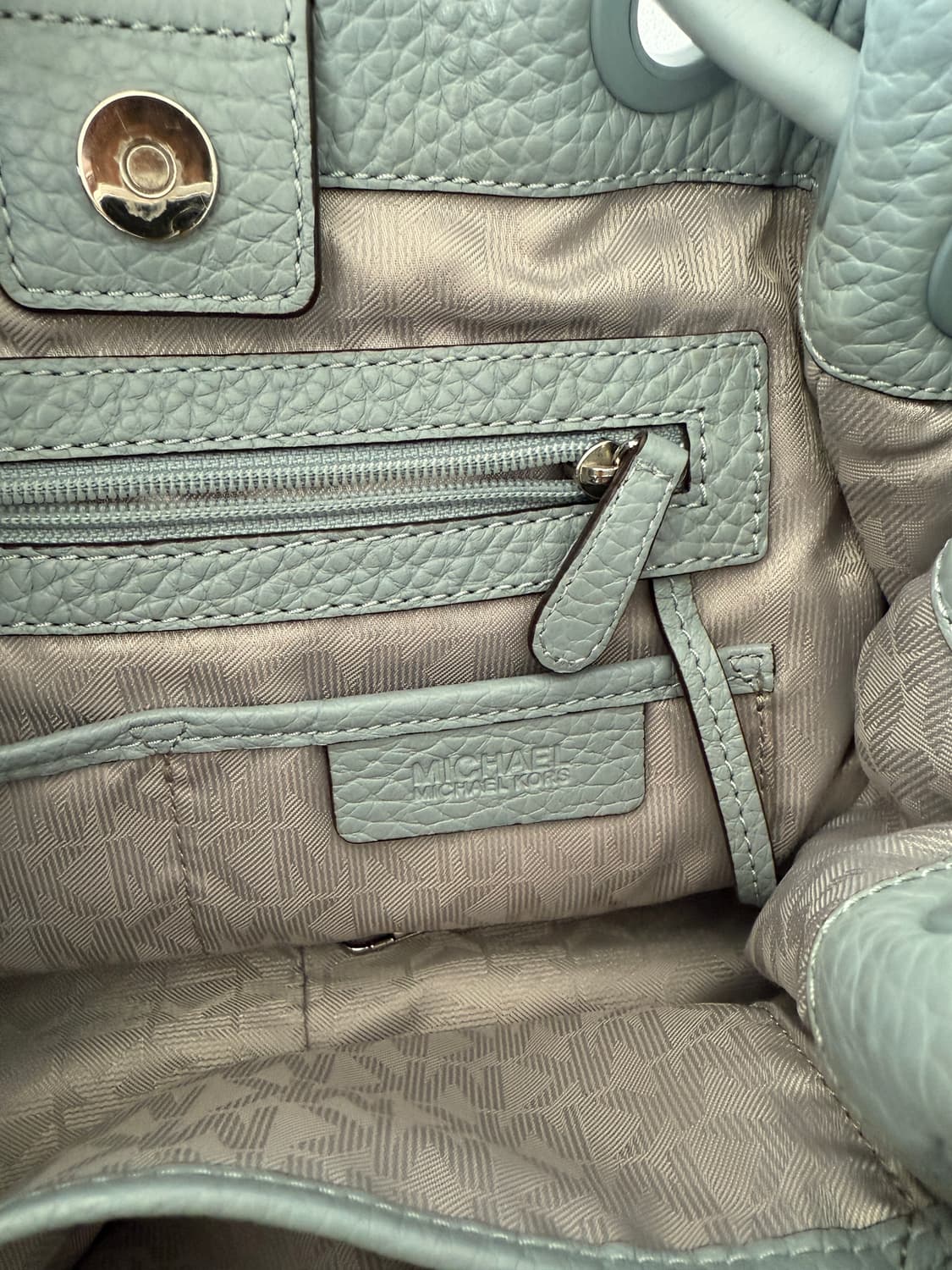 마이클코어스(MICHAEL KORS) 레더 숄더백 상품이미지8