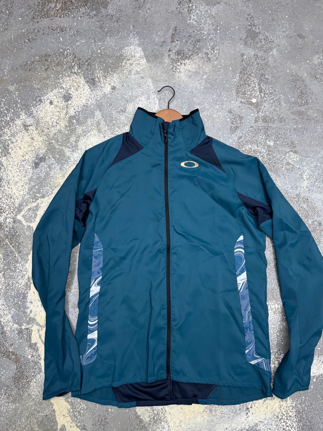 오클리 얆은 바람막이  상품이미지1