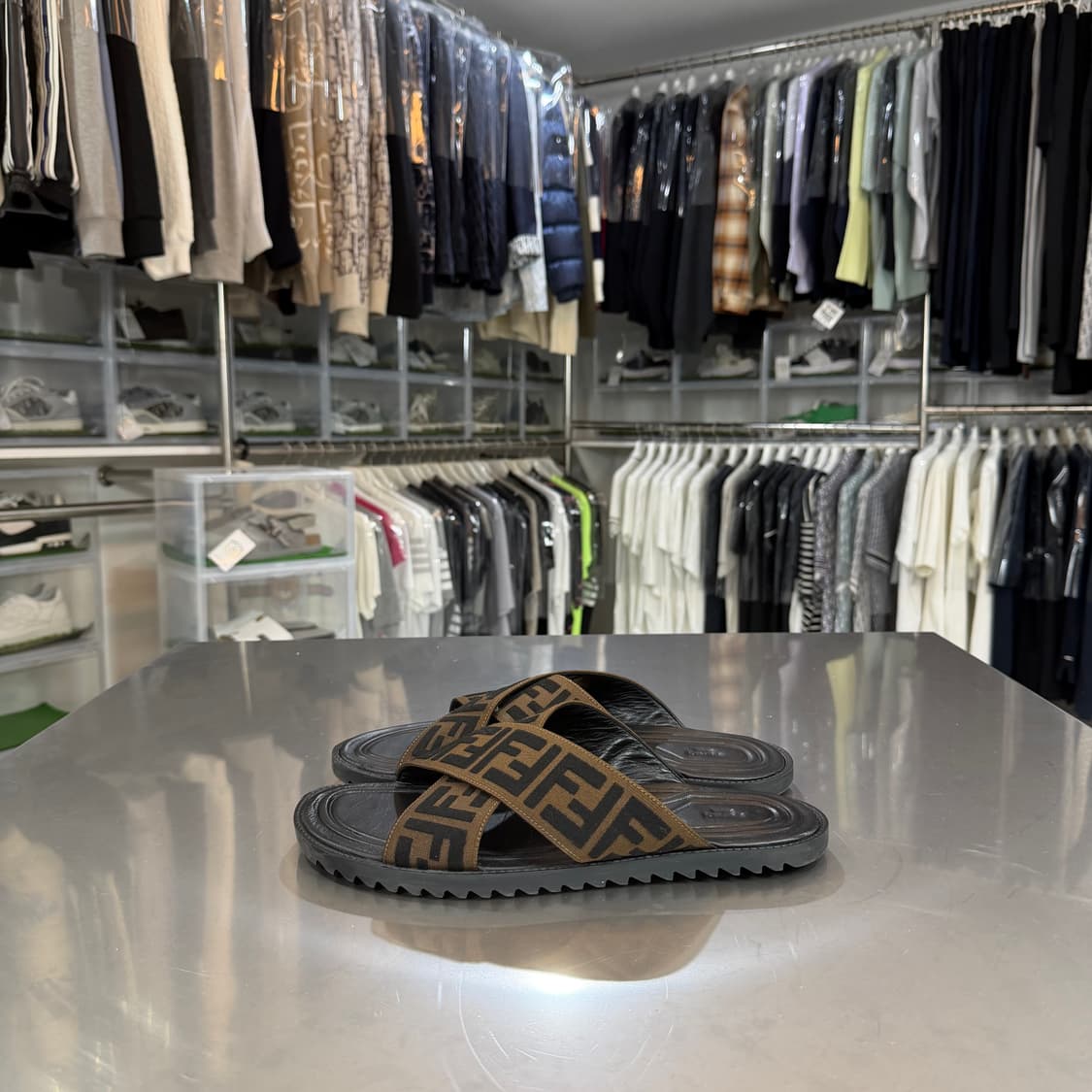 [리오브] 펜디 FF 로고 자카드 슬라이드 샌들 슬리퍼 상품이미지1