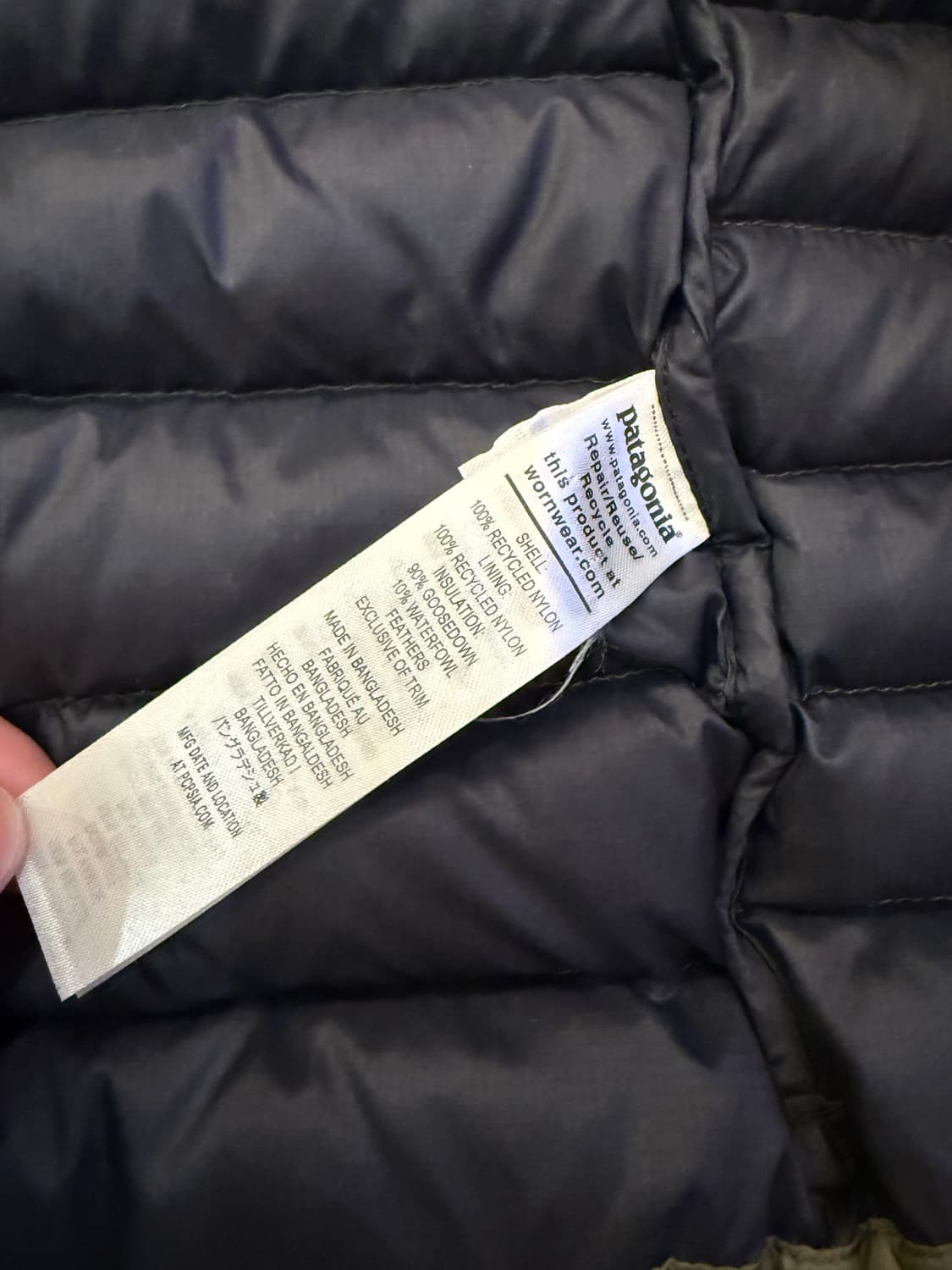 파타고니아 경량패딩 카키 M사이즈 상품이미지5