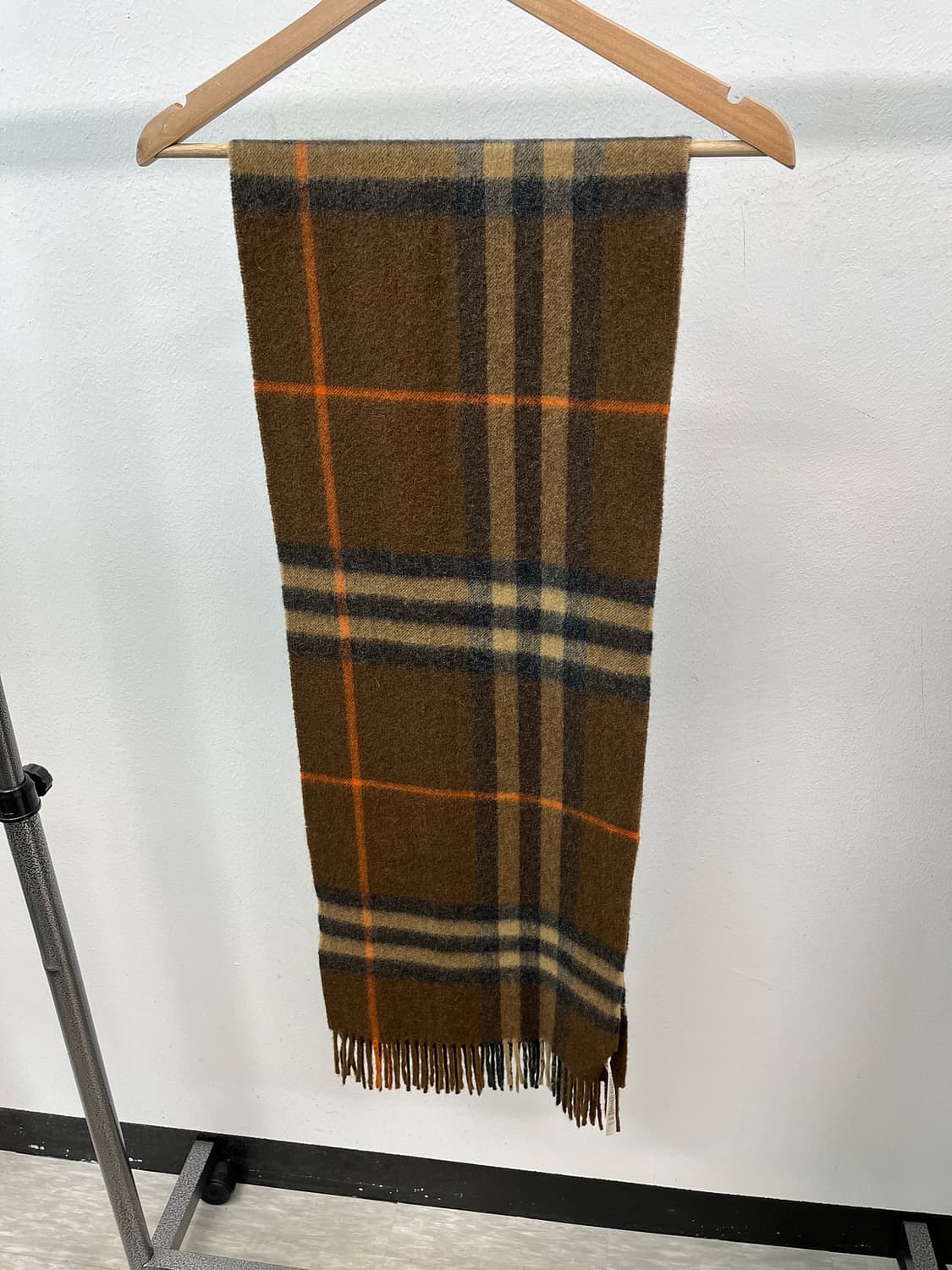 버버리 런던 캐시미어100% 머플러  상품이미지4