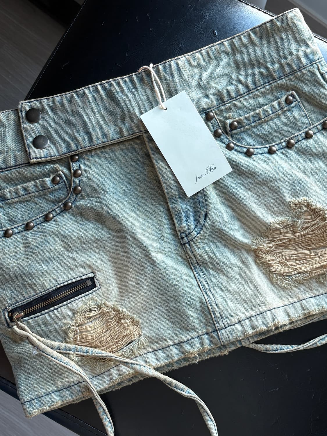 비엔프롬 미니스커트 판매합니다 (핏 색감 예쁨) 상품이미지3