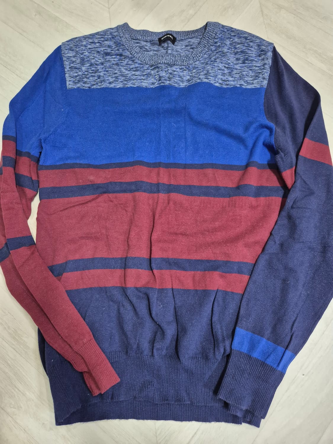 정품 디젤 스트라이프 니트 상품이미지1