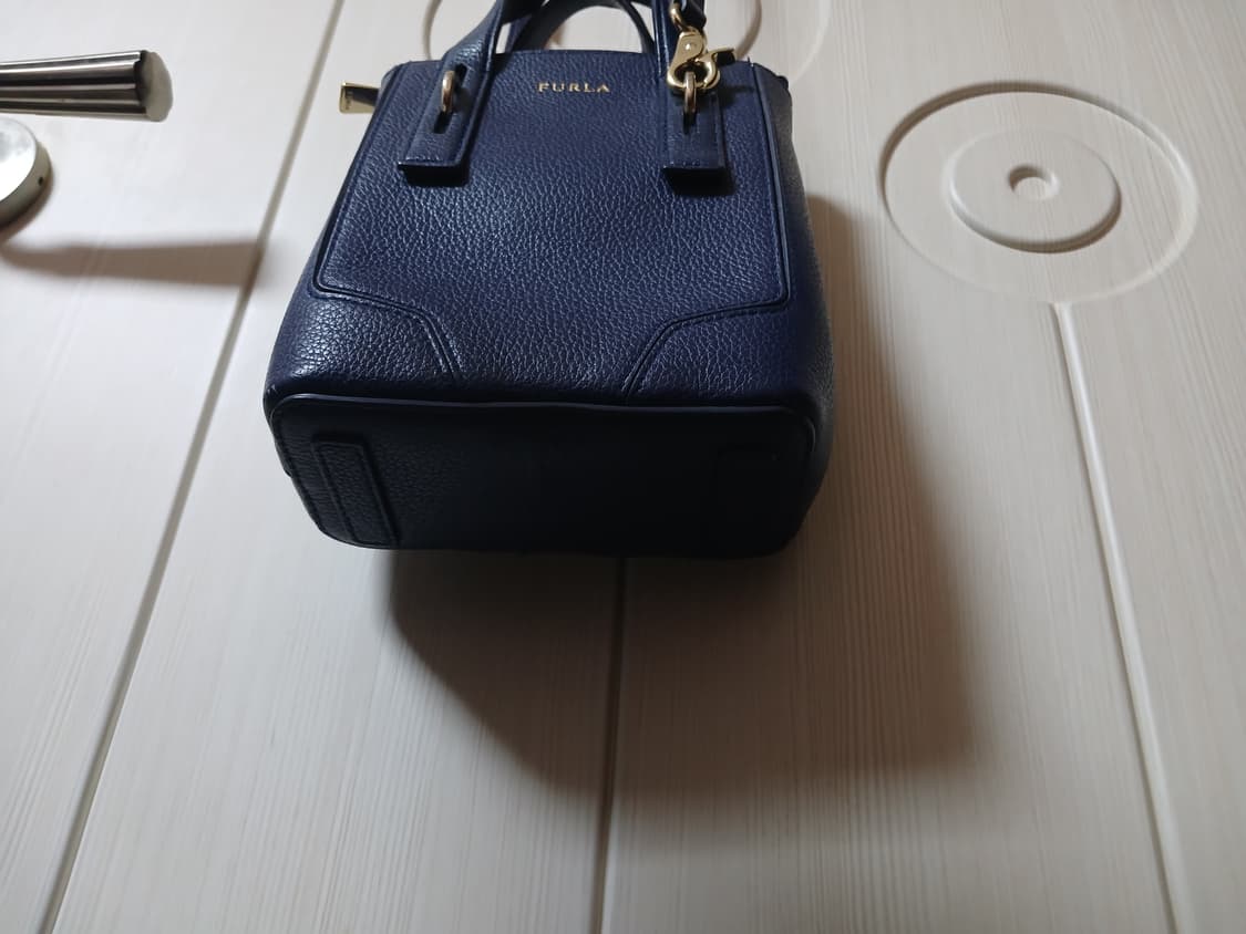 훌라 미니 토트백 겸 크로스백  상품이미지4