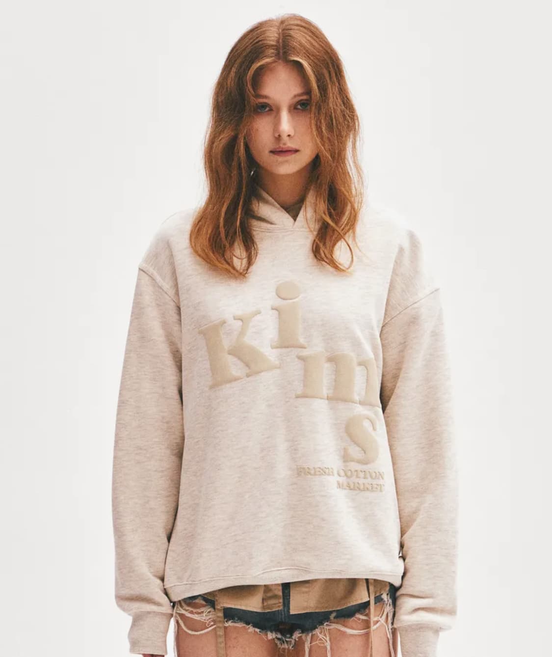 킴스프레시코튼마켓 Messy Alpha Logo Hoodie 상품이미지1