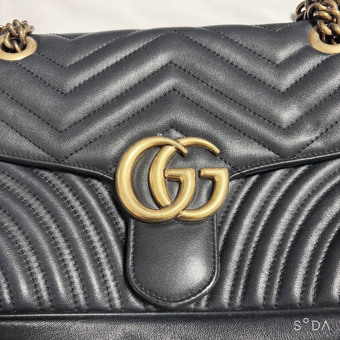 구찌 마틀라세 블랙 미니백 체인 크로스백 상품이미지2