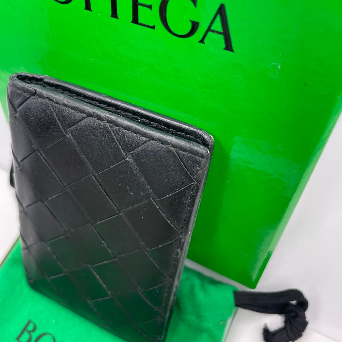 보테가베네타 인트레치아토 플랩 카드지갑 상품이미지3