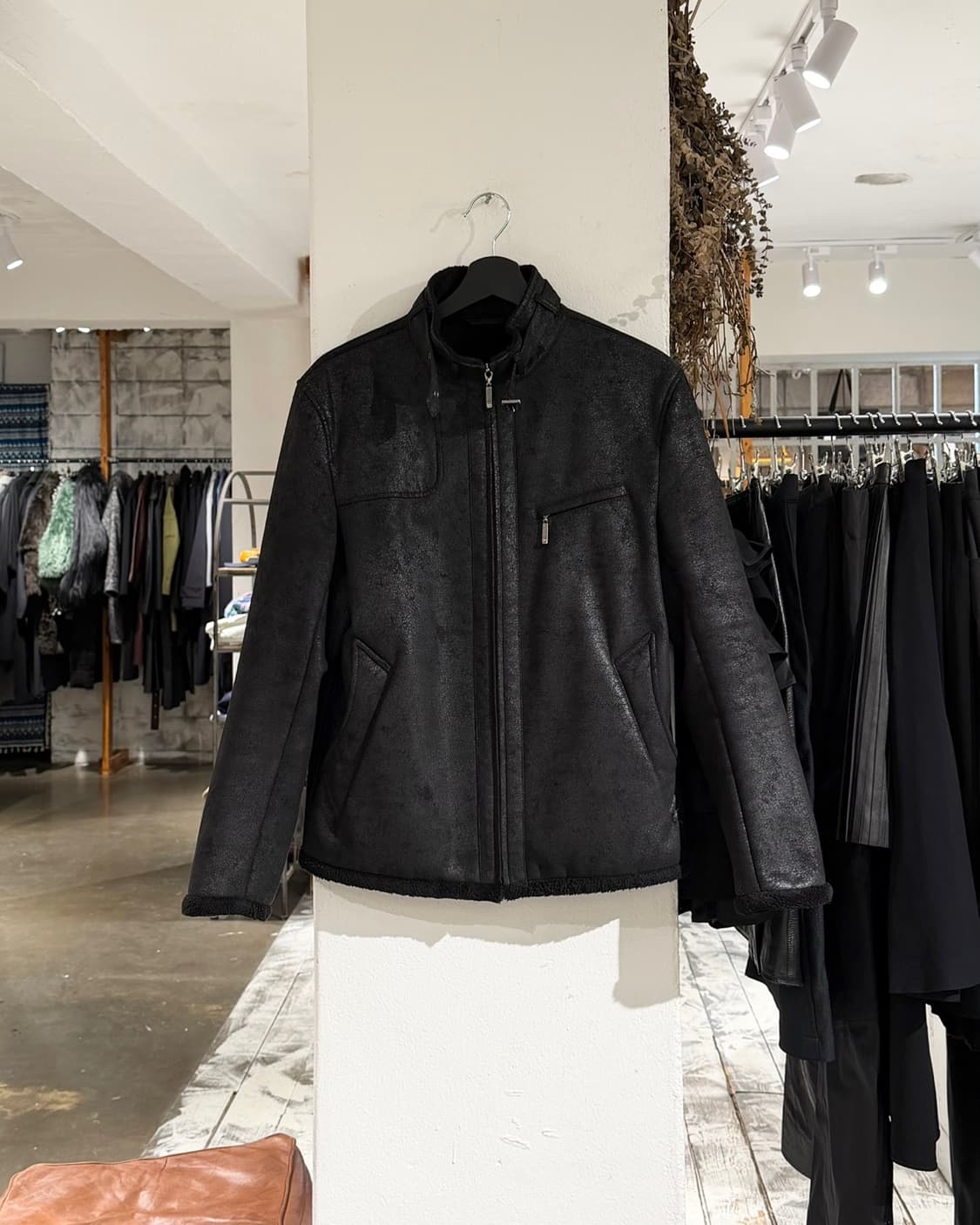 버버리 블랙라벨 블랙 라이더 무스탕 상품이미지1