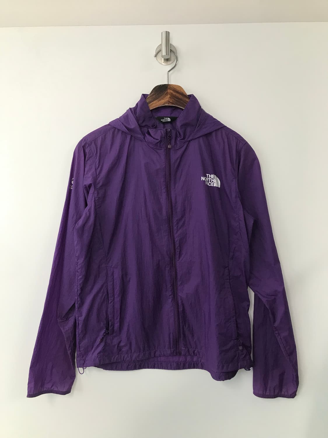 노스페이스 써밋시리즈 퍼플 경량 윈드 바람막이 자켓 상품이미지2