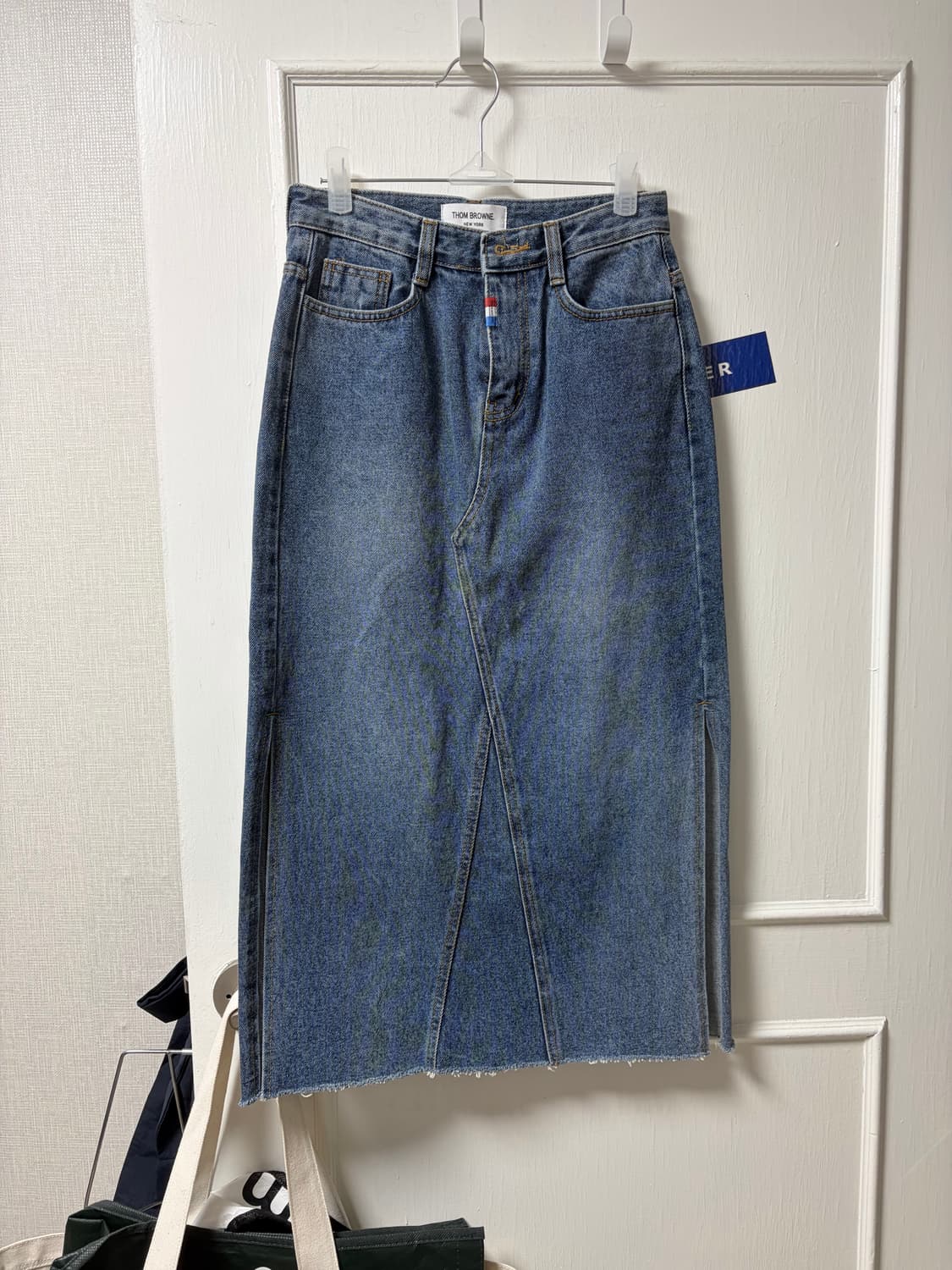 톰브라운 청치마 미디기장 1사이즈 상품이미지1