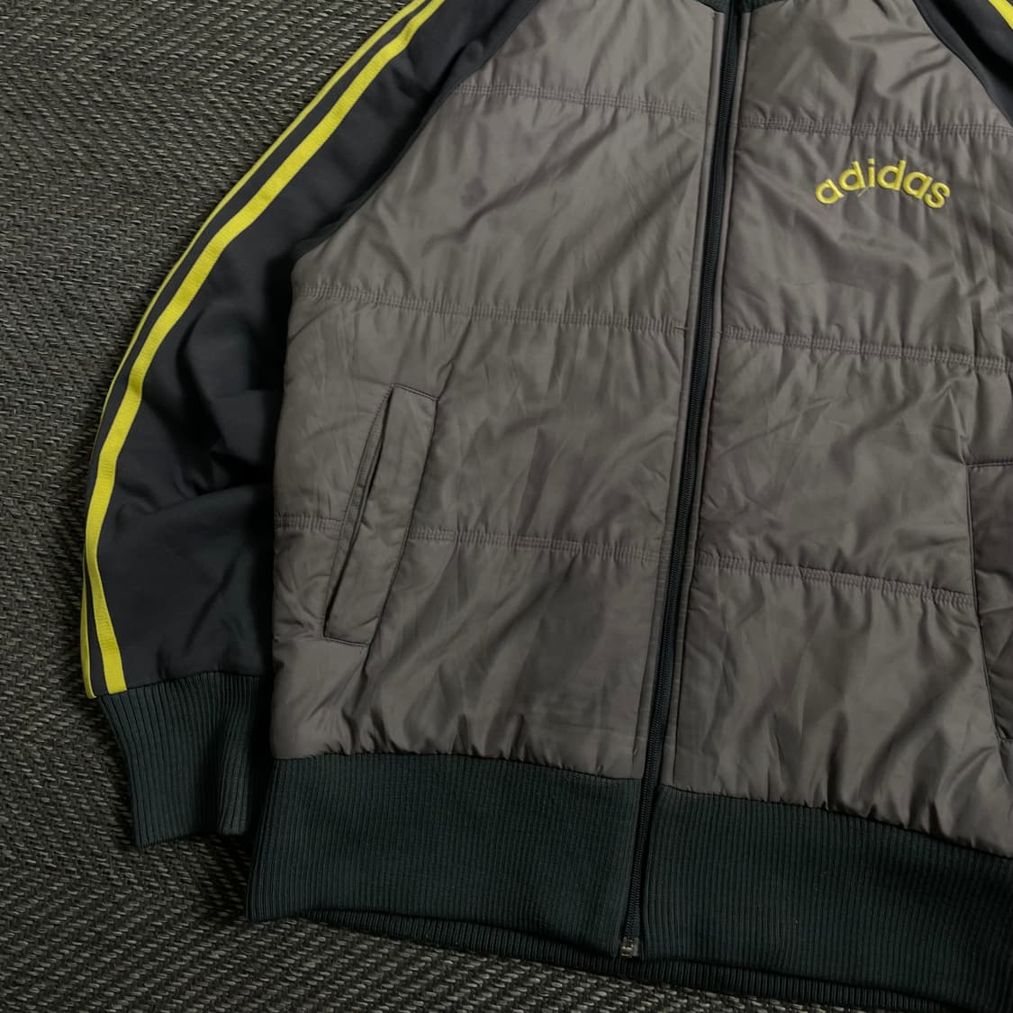 00s 아디다스 올드스쿨 트랙탑 패디드 점퍼o 4421 상품이미지3