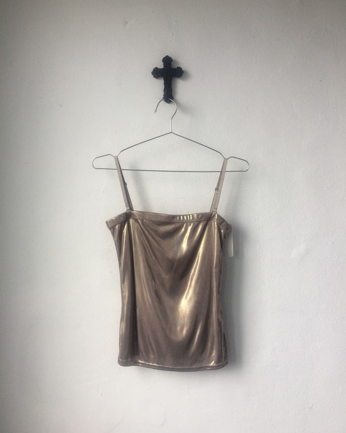 Glossy sleeveless 상품이미지1