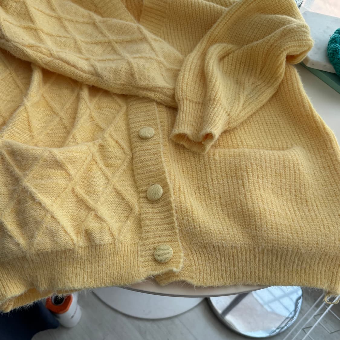 예쁜 노랑 브이넥 니트 루즈핏 가디건 상품이미지3