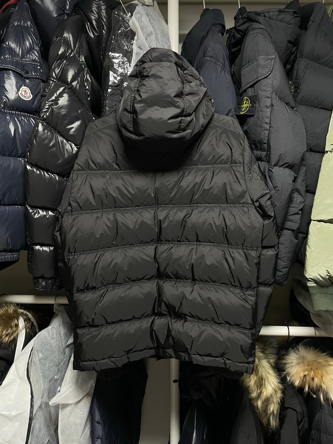 [48사이즈] 프라다 남성 삼각 로고 다운 패딩 자켓 상품이미지5