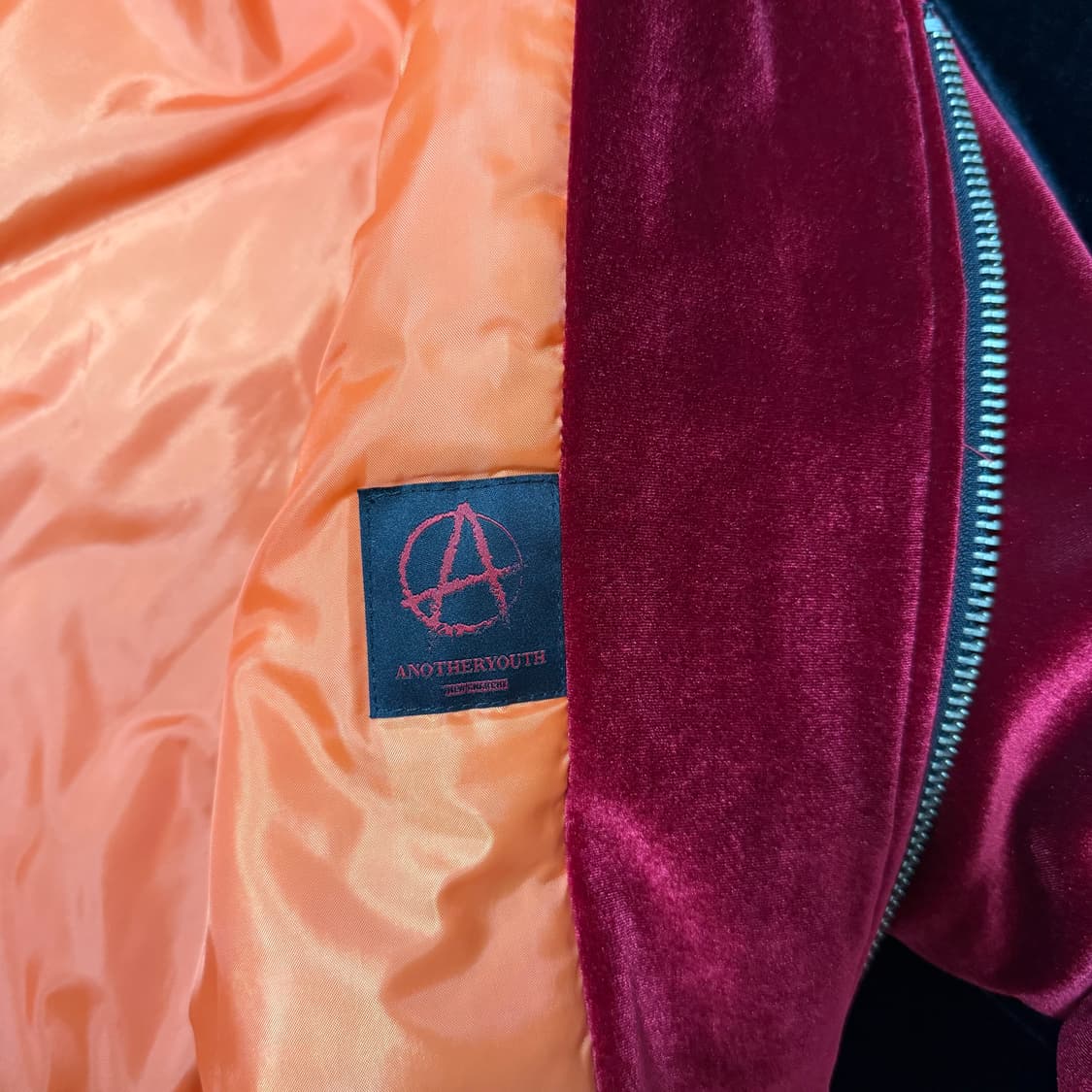 어나더유스 레드 벨벳 크롭 봄버 블루종 자켓 상품이미지4