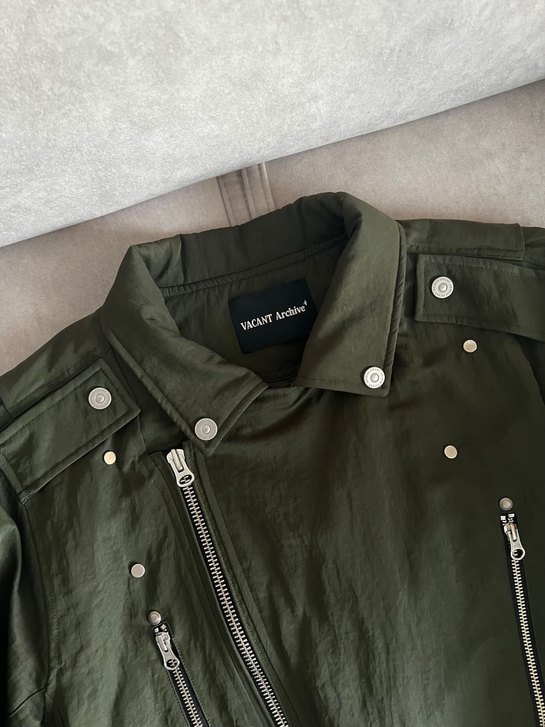 베이컨트 아카이브 패디드 라이더 자켓 카키 상품이미지7