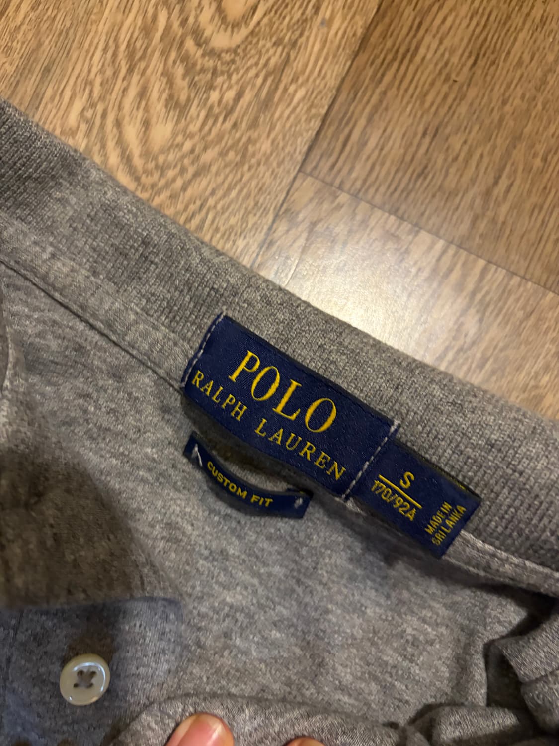 폴로신형카라티 새상품급 s사이즈 조금크게나온? 상품이미지3