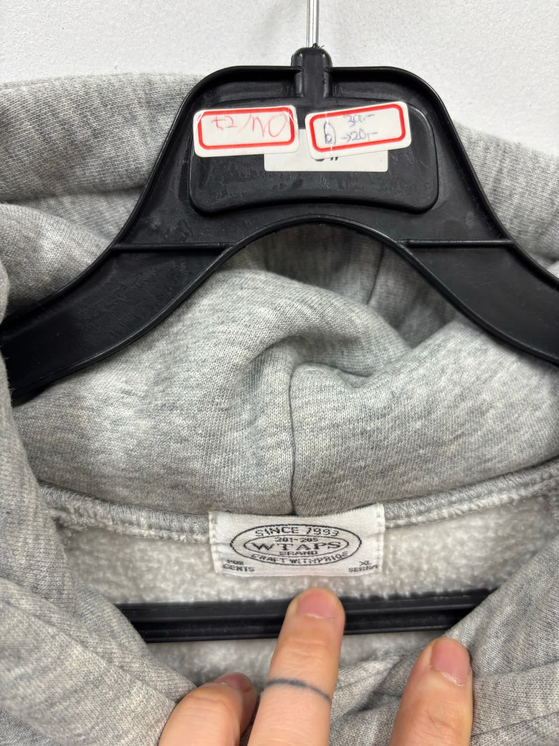 더블탭스 후드티 상품이미지5