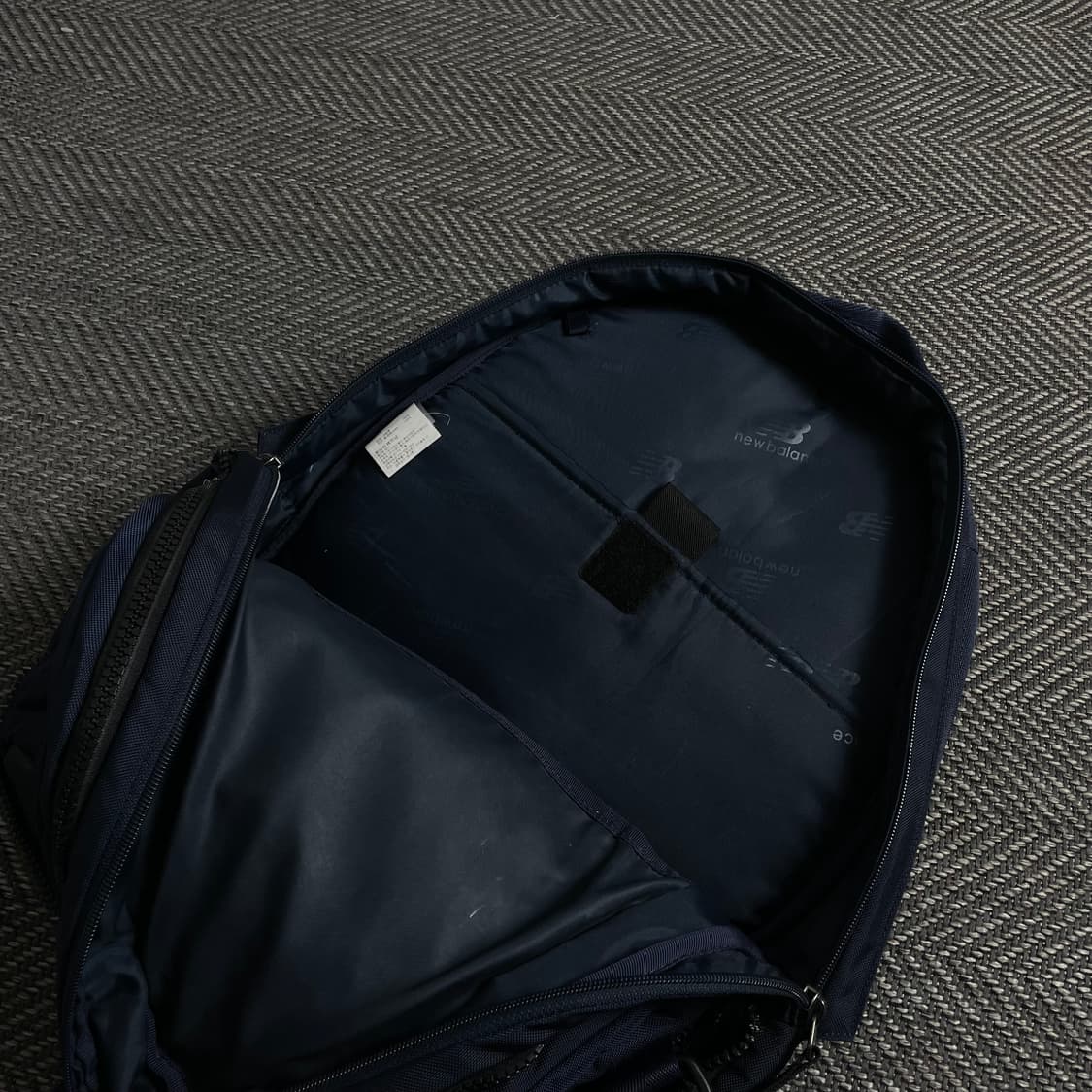 뉴발란스 3D 멀티 백팩 네이비y 4428 상품이미지7