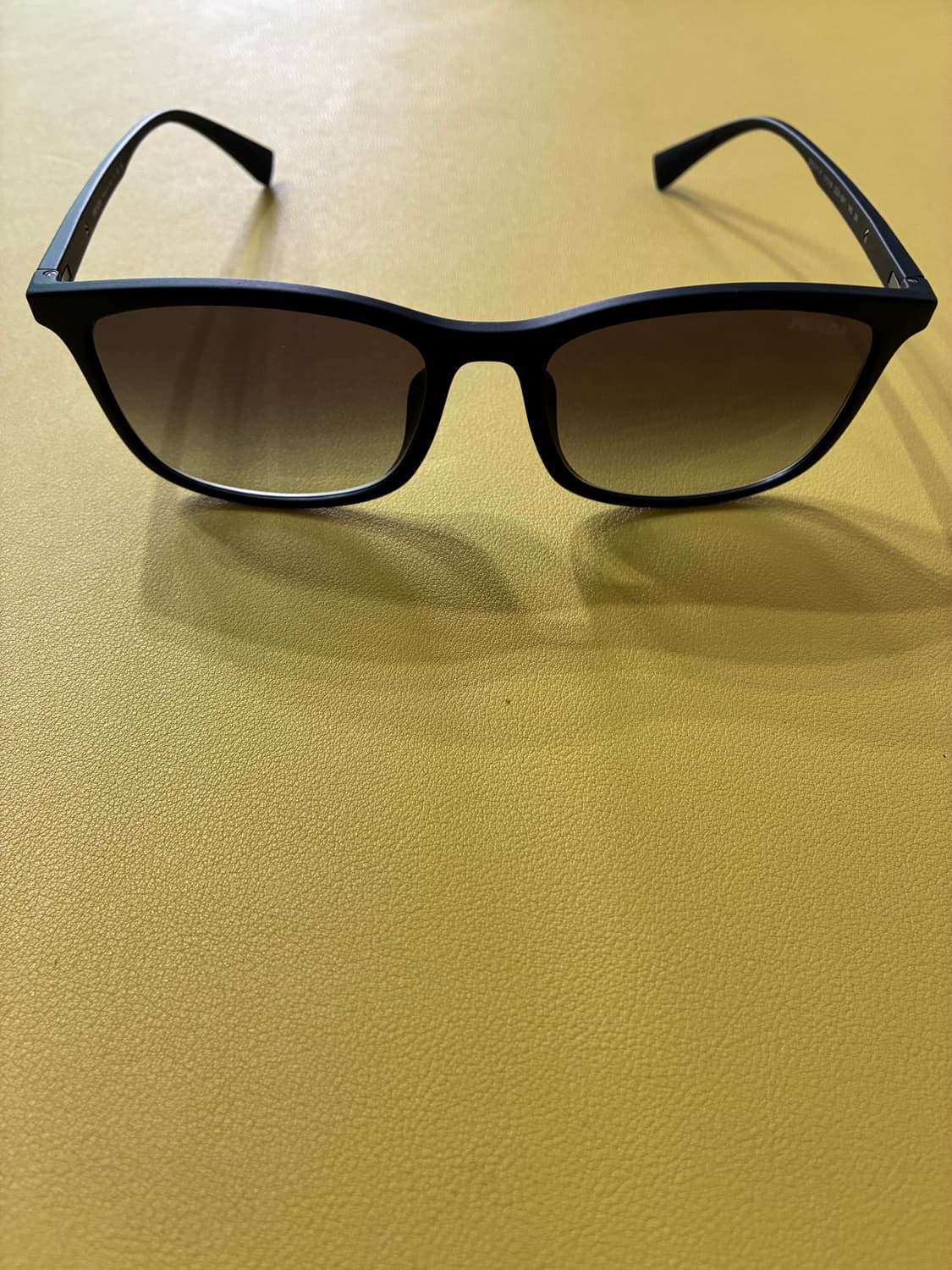 Prada 프라다스포츠 선글라스 SPS01T-F — 블랙 상품이미지8