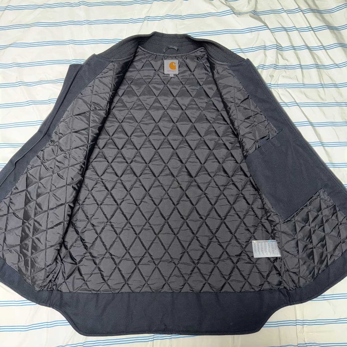 칼하트 wip  클래식 베스트 상품이미지3