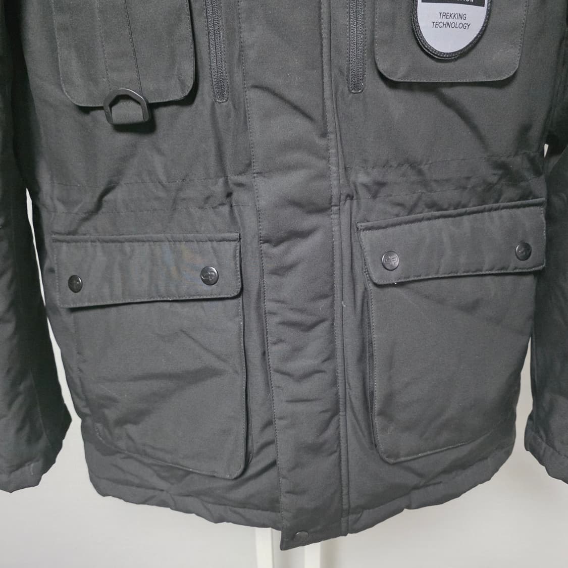 센터폴 블랙 패딩 점퍼 상품이미지3