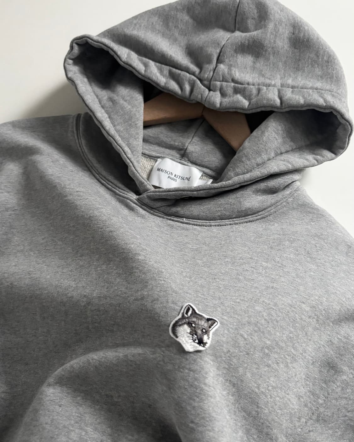 MaisonKitsune 메종키츠네 폭스패치 그레이컬러 후드티 상품이미지1