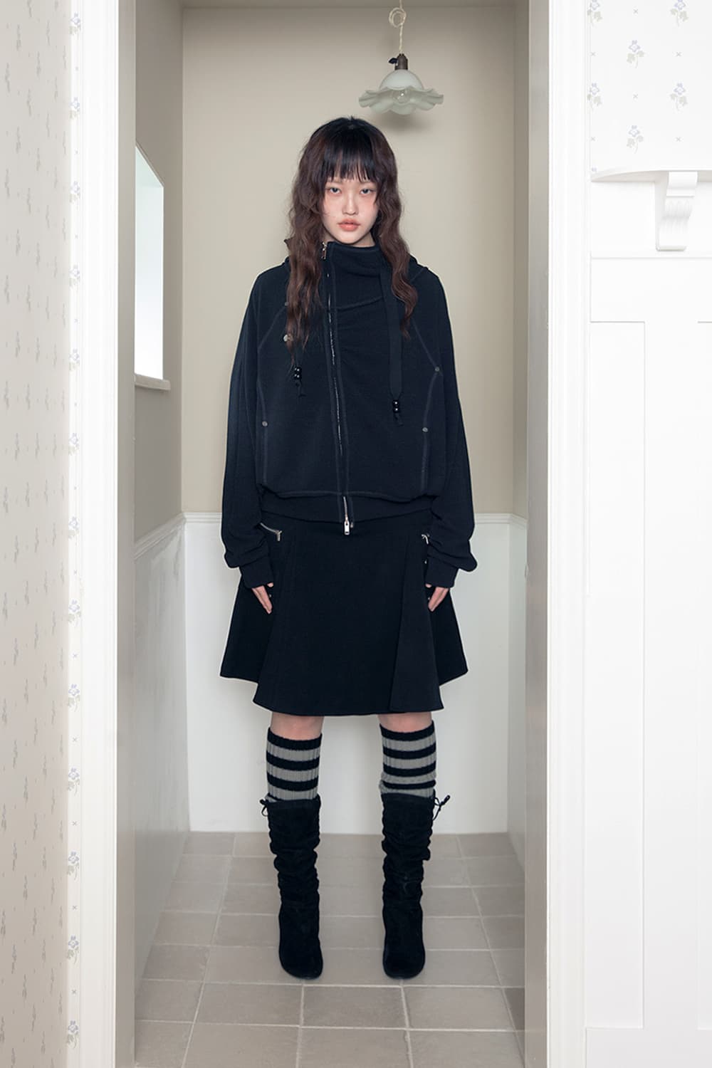 허그유어스킨  Shirring high-neck hoodie zip-up 상품이미지2