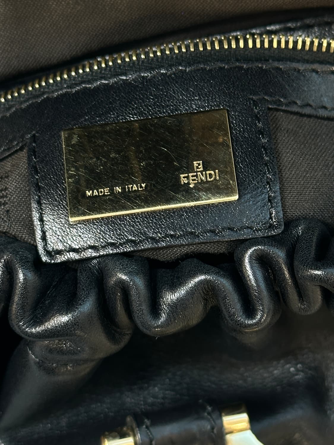 펜디 카프스킨 토트백 os 상품이미지6