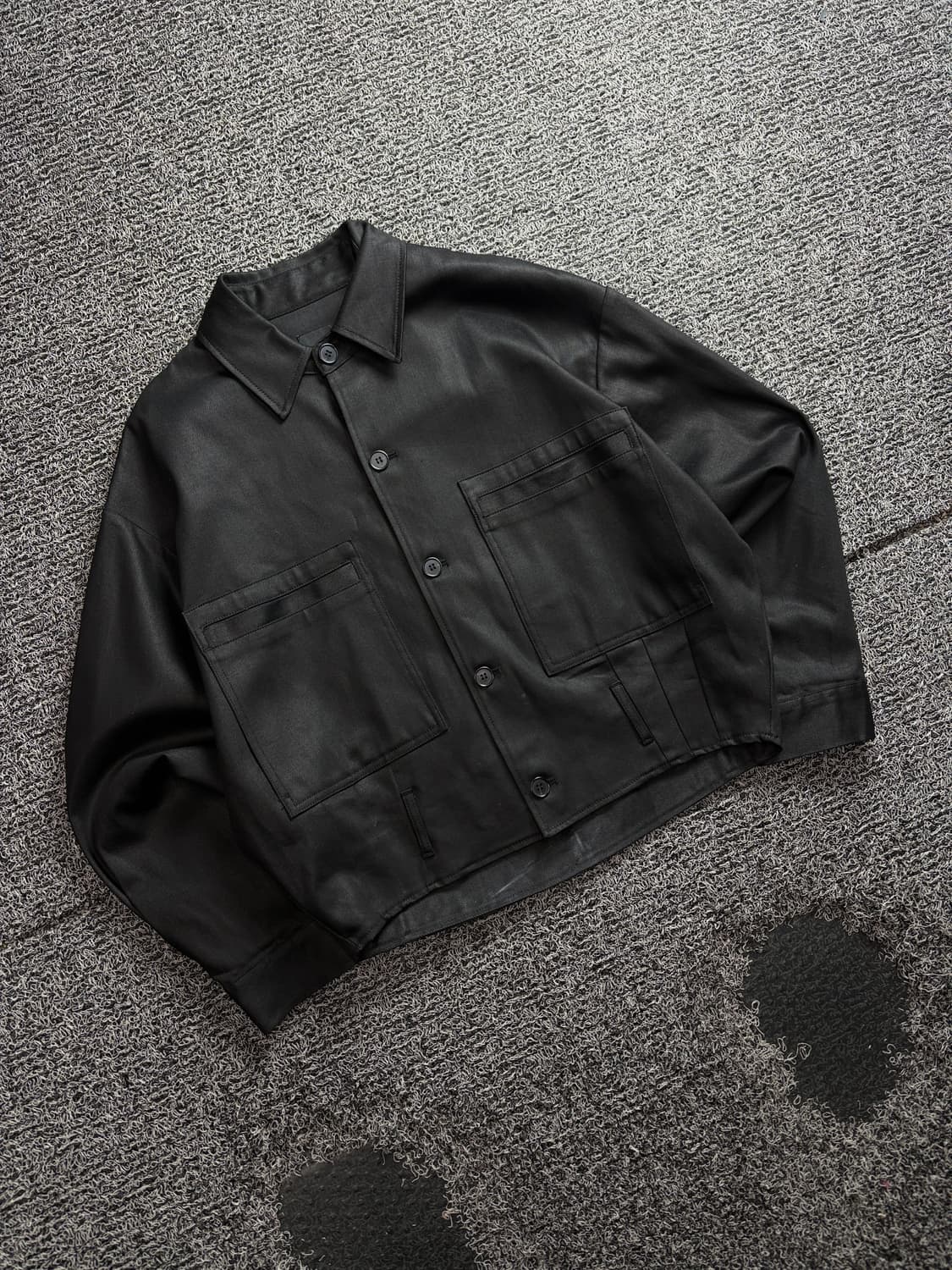 메종미네드 블랙 코팅 데님 트러커 크롭 자켓 3888 상품이미지1