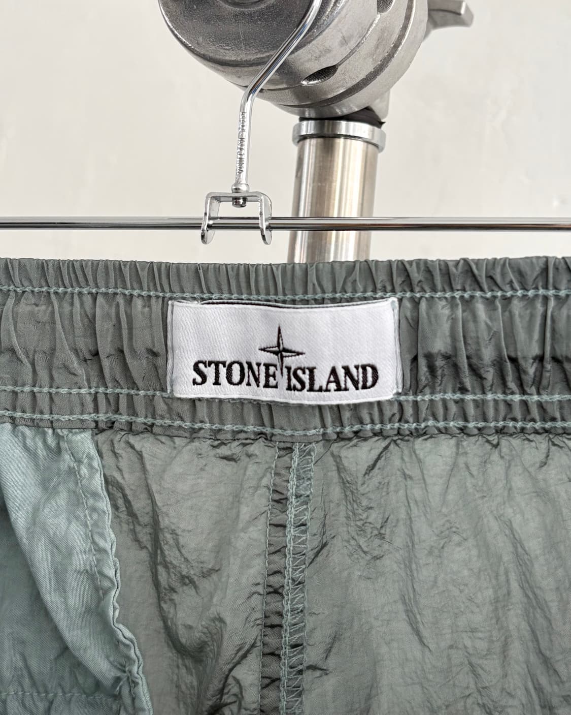 Stone Island 스톤아일랜드 나일론 메탈 와펜 숏츠 상품이미지3
